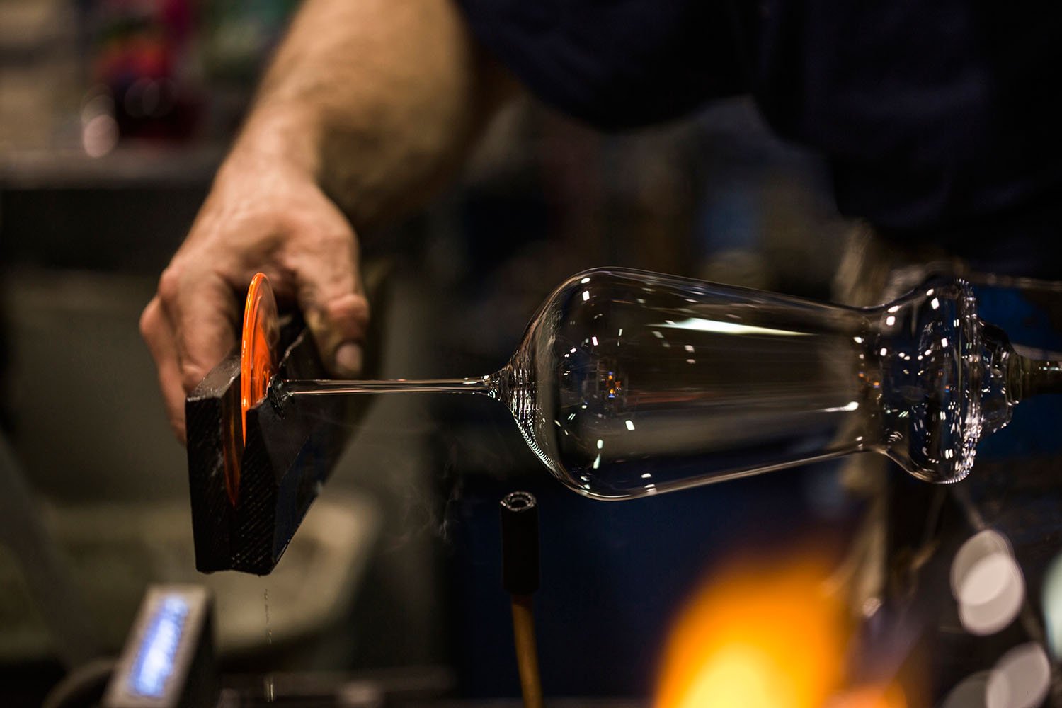 Jancis Robinson Wine Glass (Buy 8 glasses and get 4 for free)